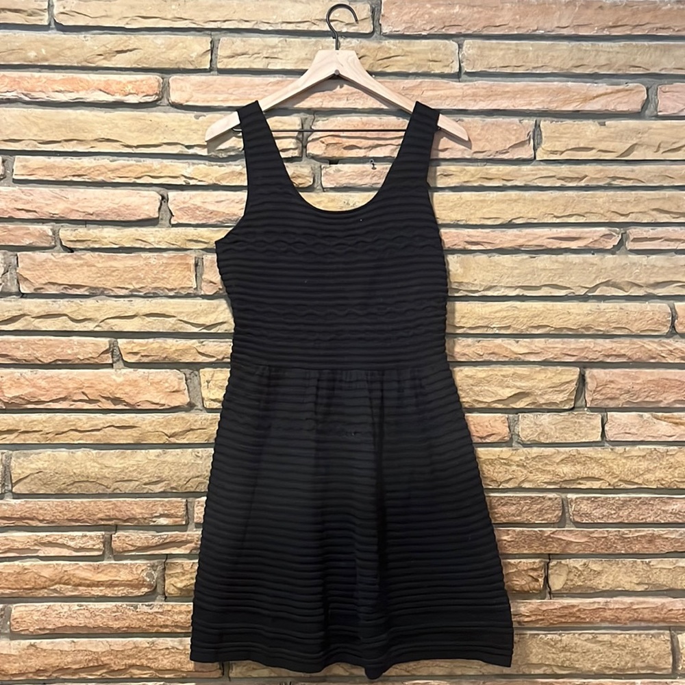 JESSICA SIMPSON || Knit Mini Dress